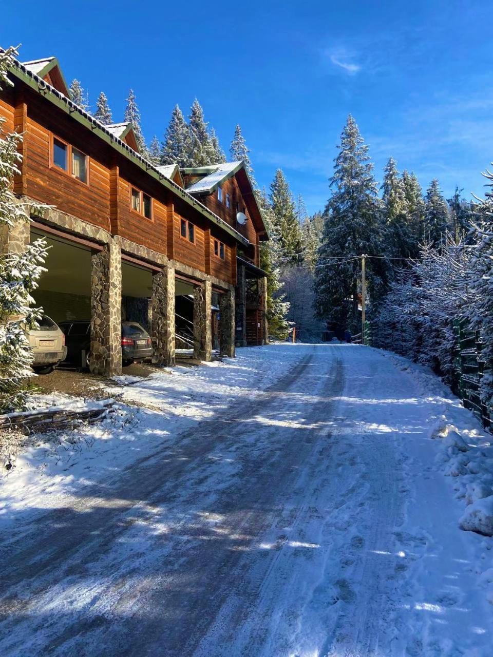 Skelia Hotel Volosyanka  Buitenkant foto